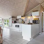 Tv1293-bindslev-tyttebaervej-6 * Bindslev